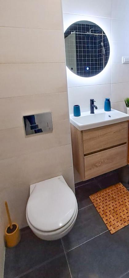 Stylish One Bedroom Apartment Podgorica Bagian luar foto